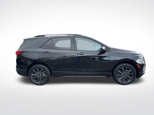 Used 2023 Chevrolet Equinox RS w/ LPO, Floor Liner Package image 7