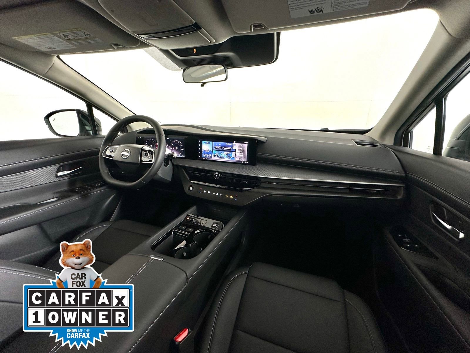 Used 2025 Nissan Murano SV image 2