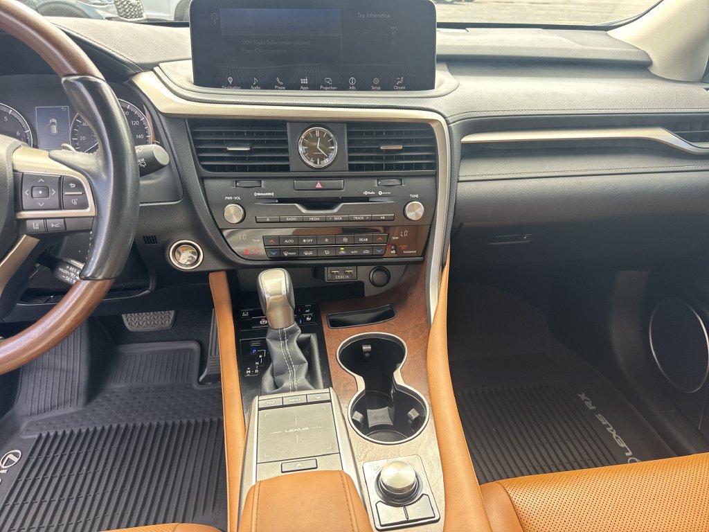Used 2022 Lexus RX 350L FWD w/ Premium Package image 28
