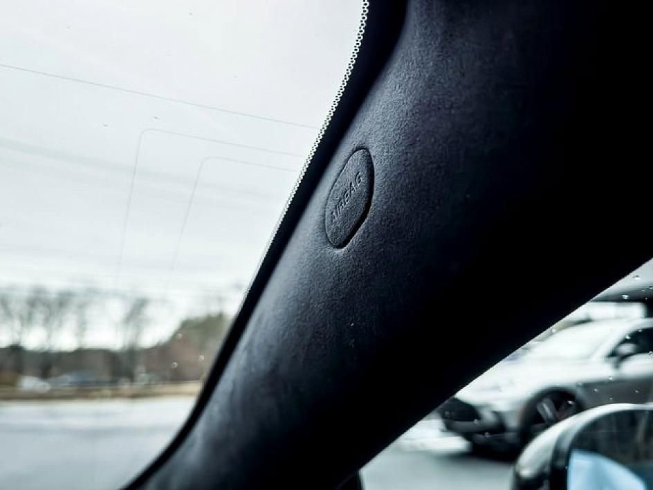 New 2025 Aston Martin V8 Vantage Coupe image 26