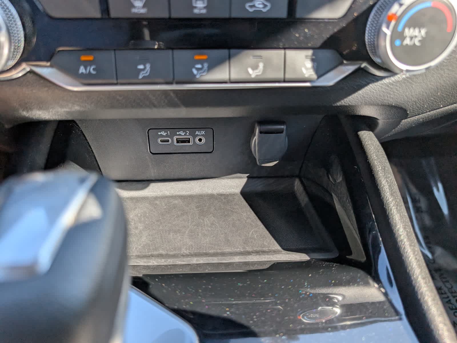 Used 2024 Nissan Altima 2.5 SV FWD image 25