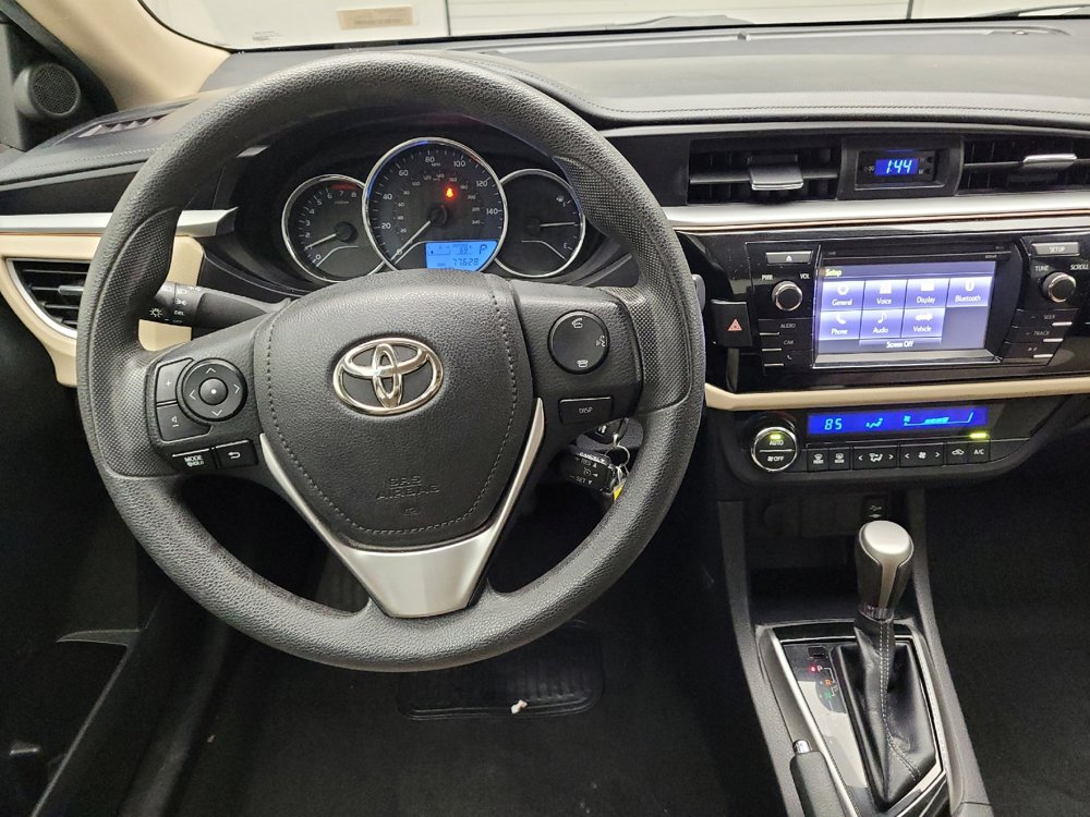 Used 2015 Toyota Corolla LE FWD image 22