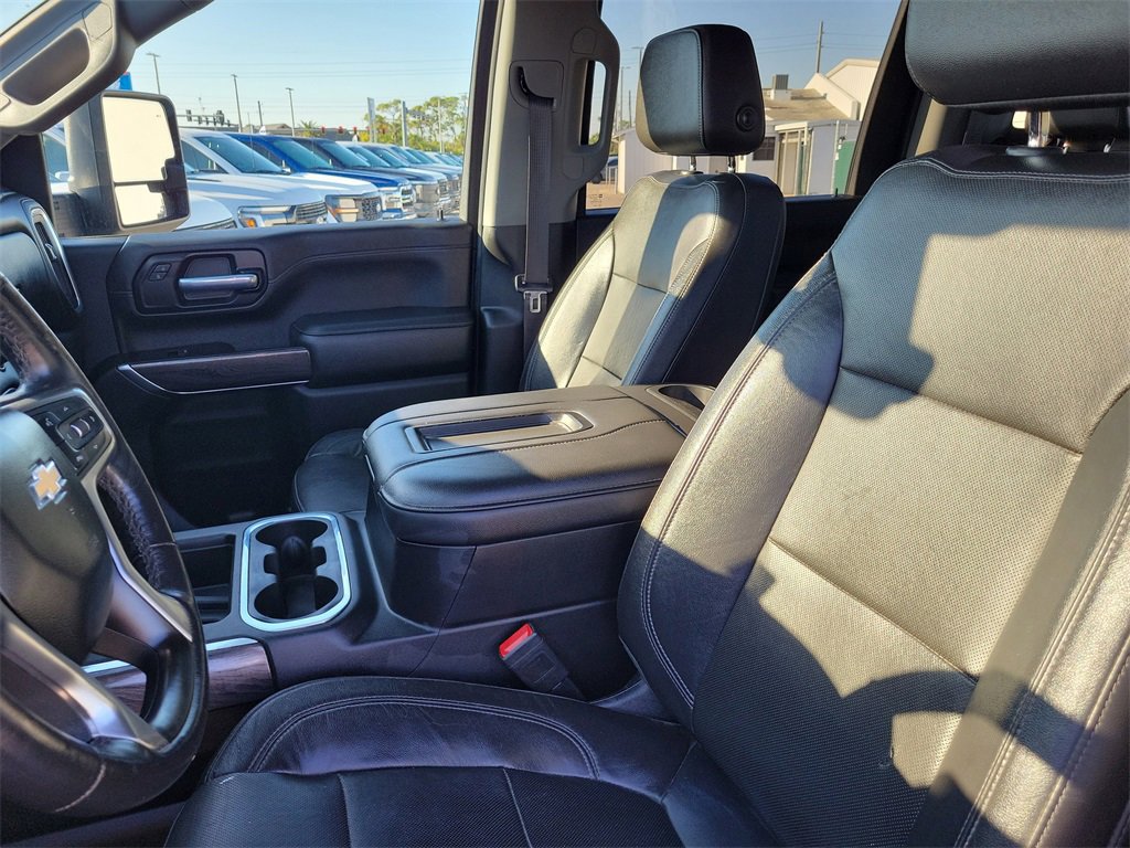Used 2020 Chevrolet Silverado 3500 LTZ w/ LTZ Premium Package image 20