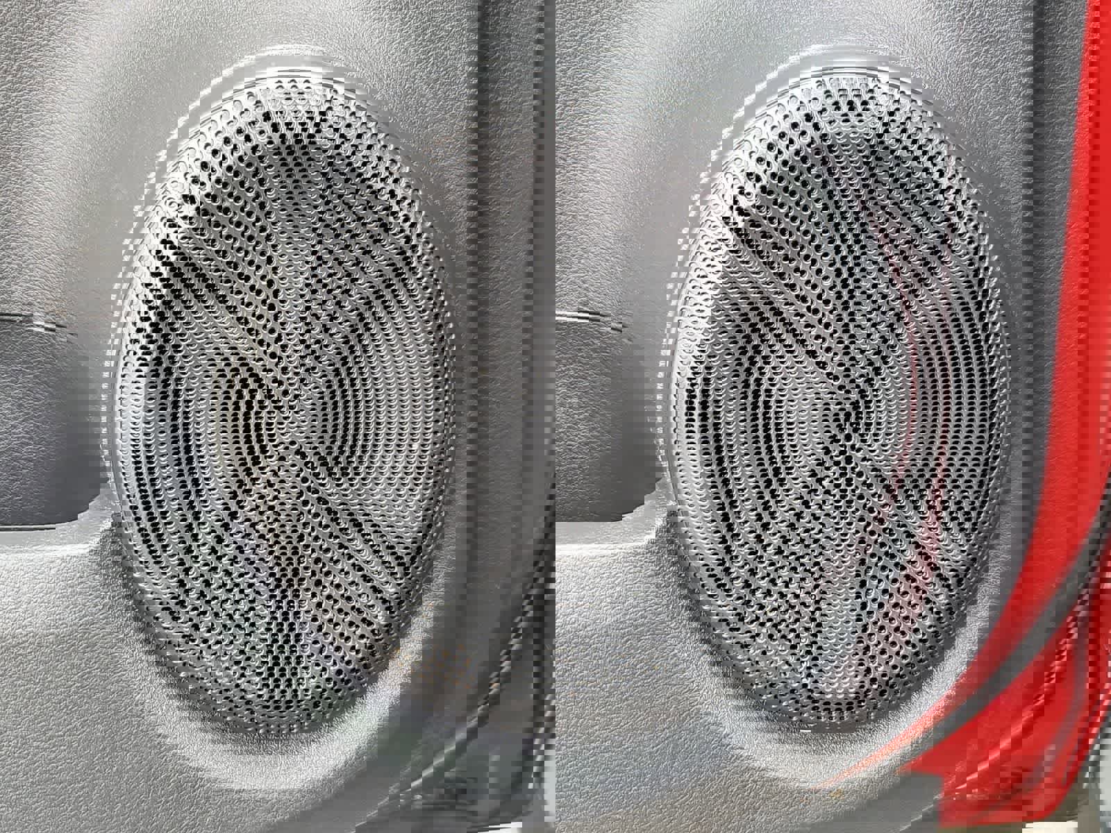 Used 2020 Nissan Kicks SV image 28