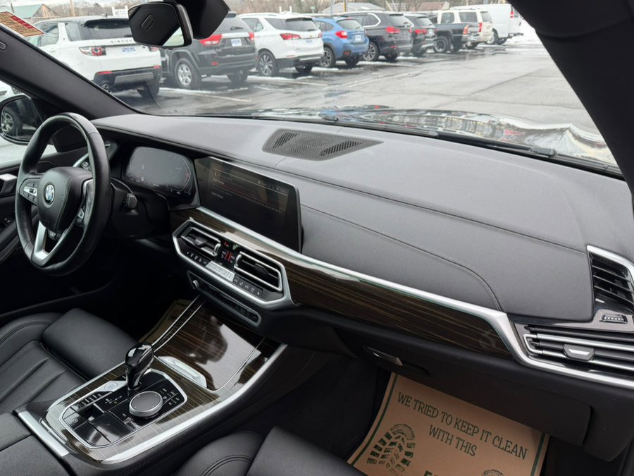 Used 2022 BMW X5 xDrive40i w/ Climate Comfort Package AWD/4WD image 34
