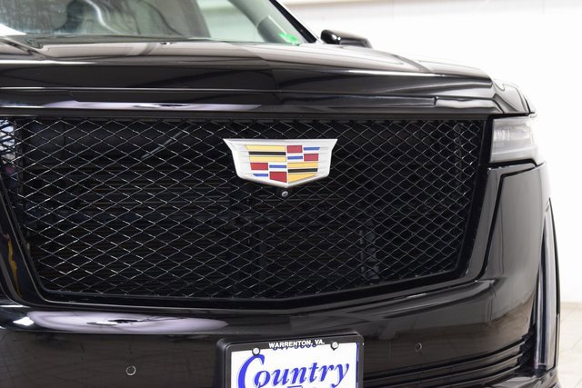 Used 2022 Cadillac Escalade Sport Platinum image 11