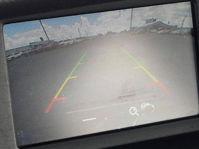 Used 2018 Ford Focus SE FWD image 12