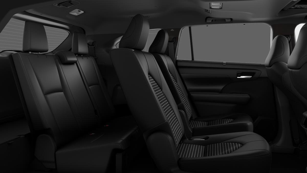 New 2025 Toyota Highlander XSE image 21
