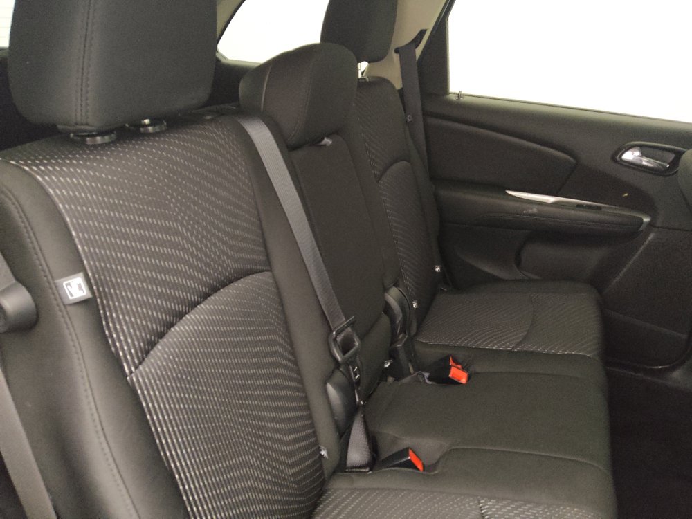 Used 2020 Dodge Journey SE w/ SE Popular Equipment Group FWD image 19