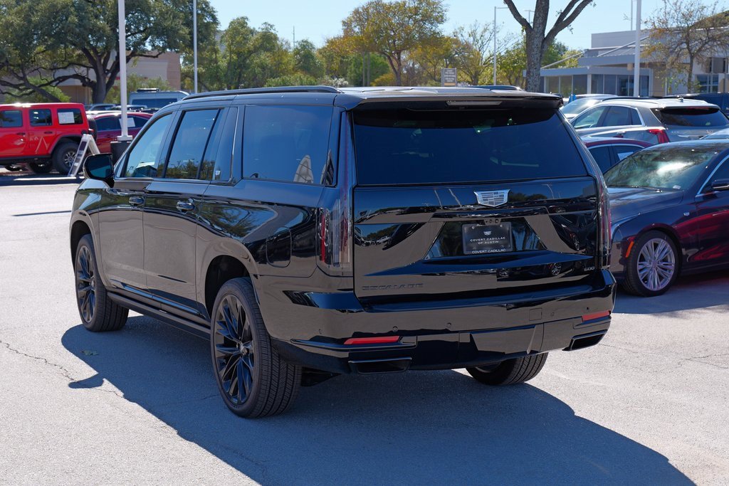 New 2026 Cadillac Escalade ESV Platinum Sport w/ LPO, ONYX Package image 5