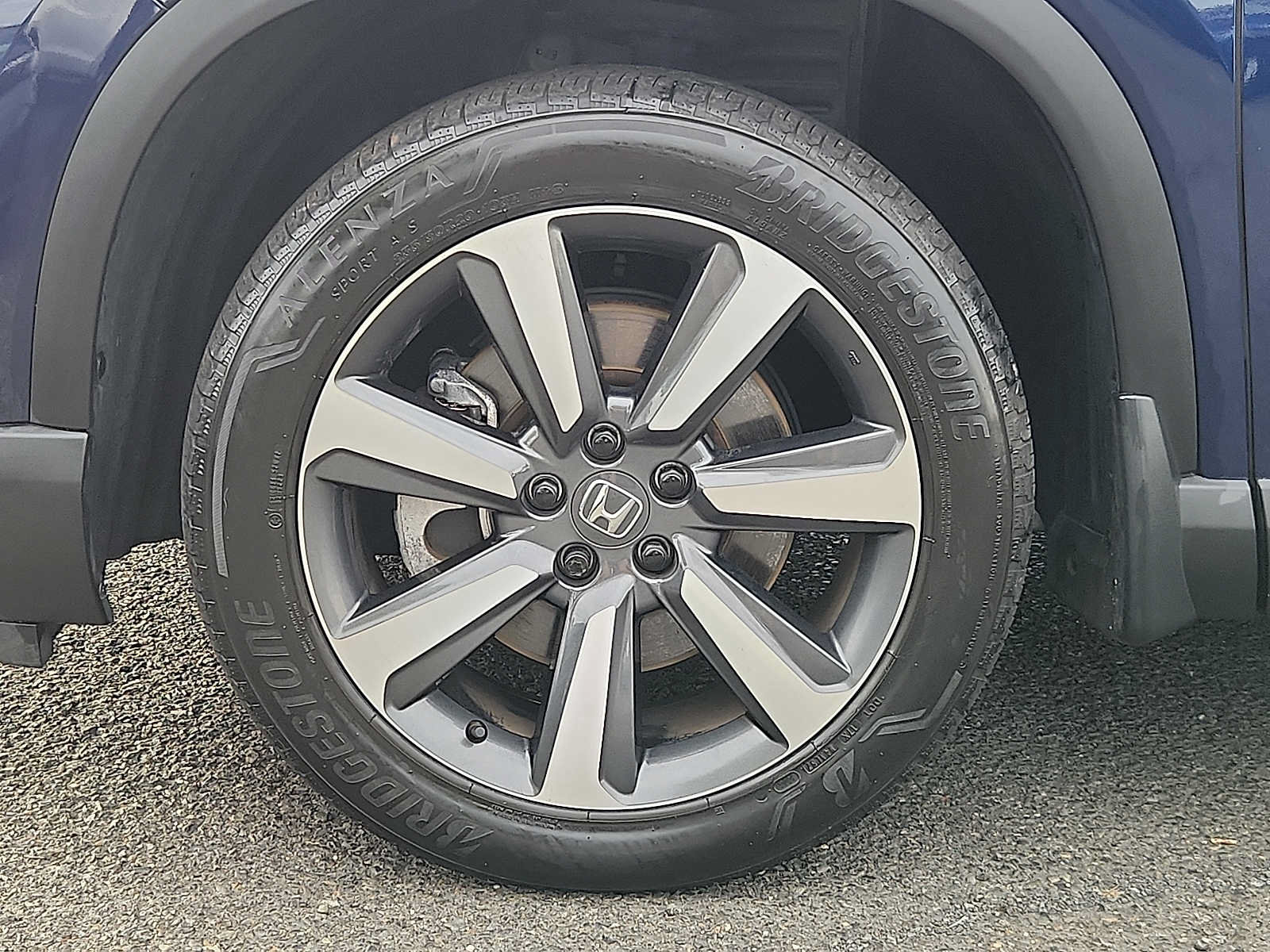 Certified 2023 Honda Pilot Touring image 7