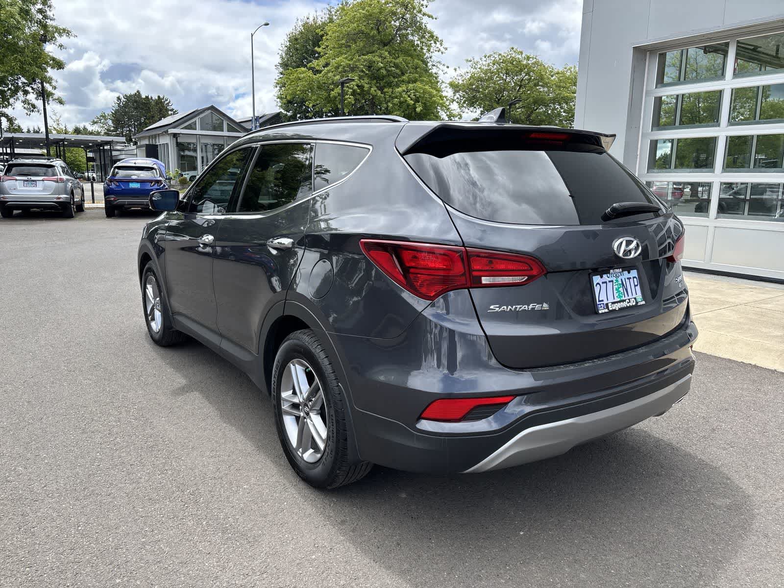 Used 2017 Hyundai Santa Fe Sport AWD/4WD image 3