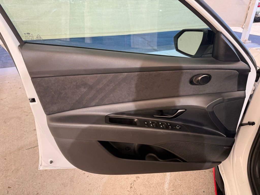 Used 2025 Hyundai Elantra N FWD image 28