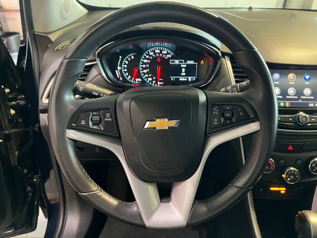 Used 2021 Chevrolet Trax LT w/ LT Convenience Package AWD/4WD image 18