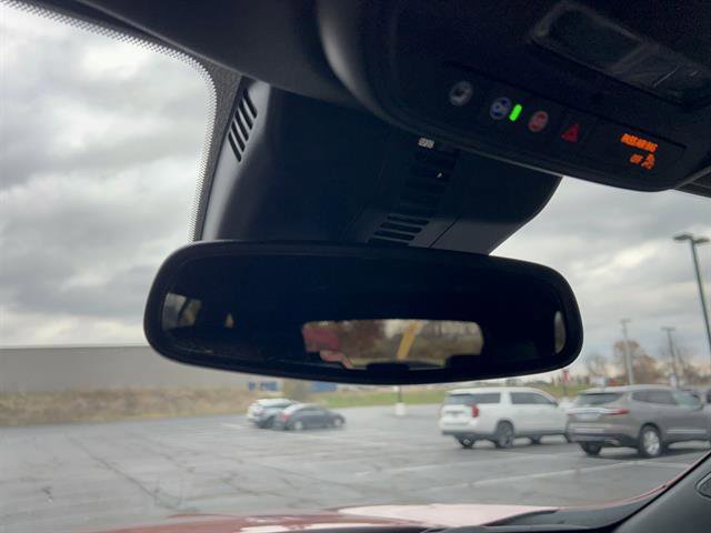 Used 2024 GMC Acadia Elevation image 31