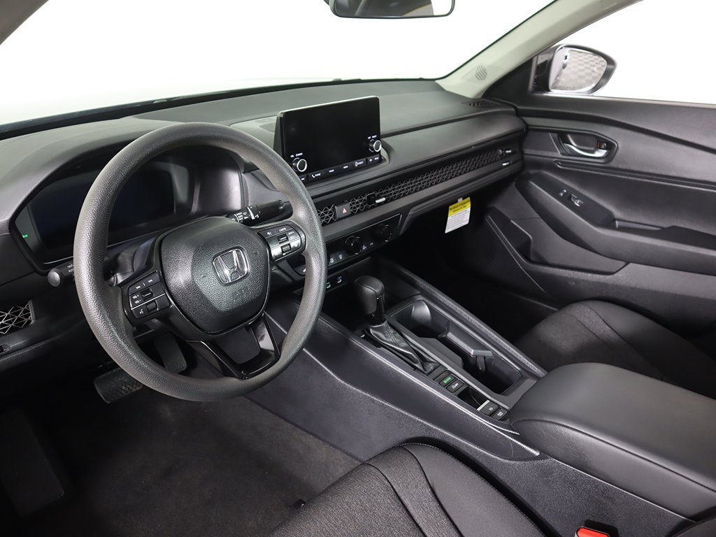 Certified 2025 Honda Accord SE image 27