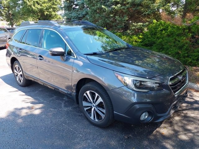 Used 2018 Subaru Outback 2.5i Limited AWD/4WD image 3
