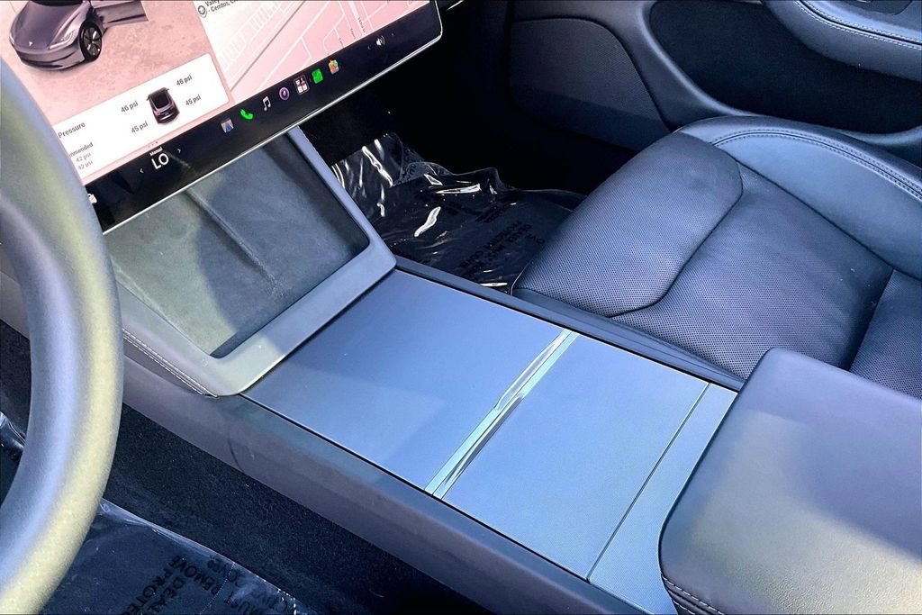 Used 2024 Tesla Model 3 Standard Range RWD image 16
