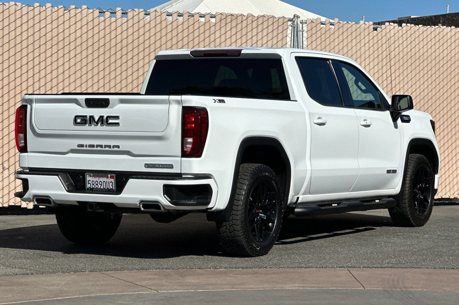 Certified 2023 GMC Sierra 1500 Elevation AWD/4WD image 4