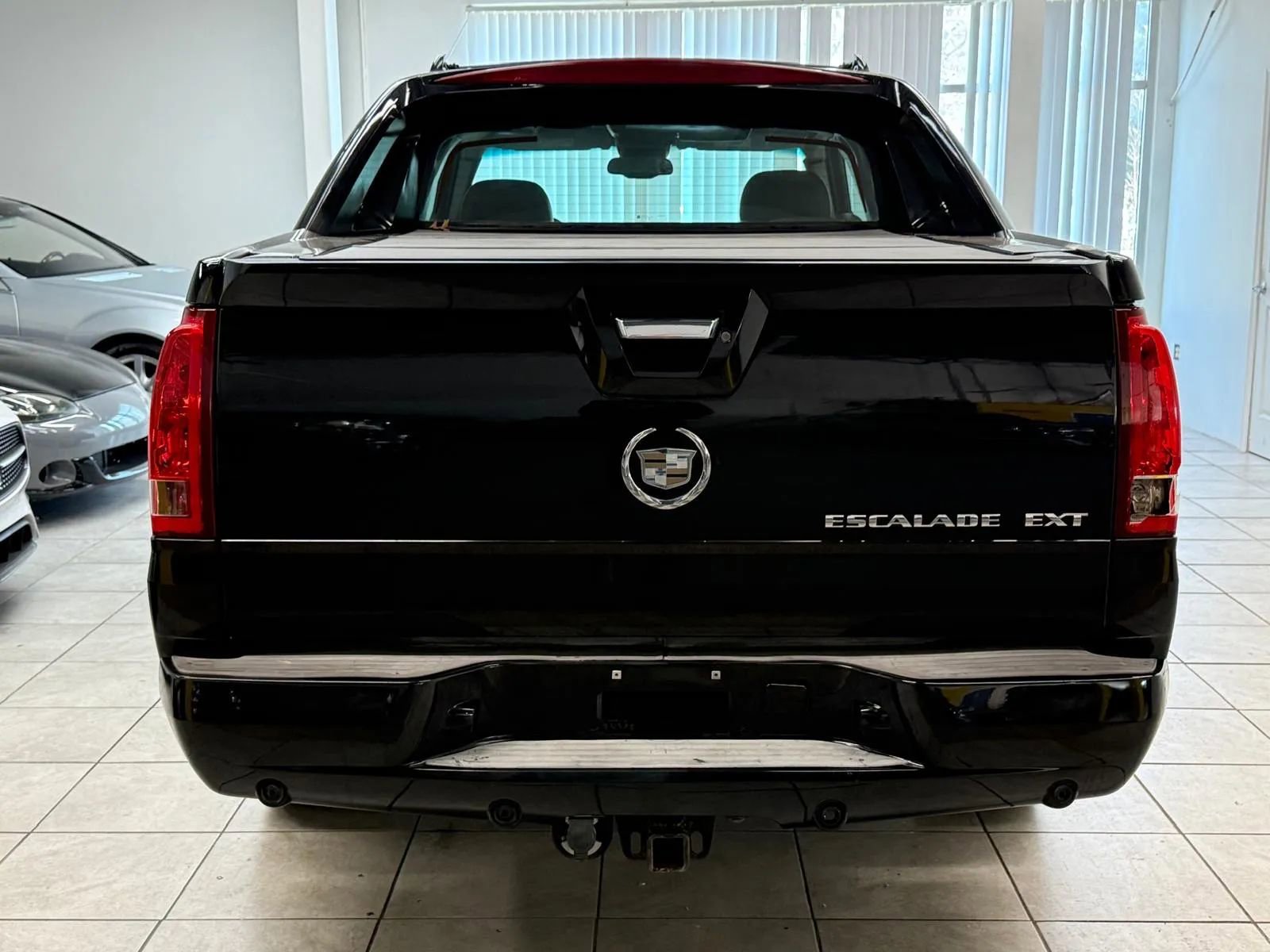 Used 2006 Cadillac Escalade EXT Sport Utility Pickup 4D 5 1/4 image 8