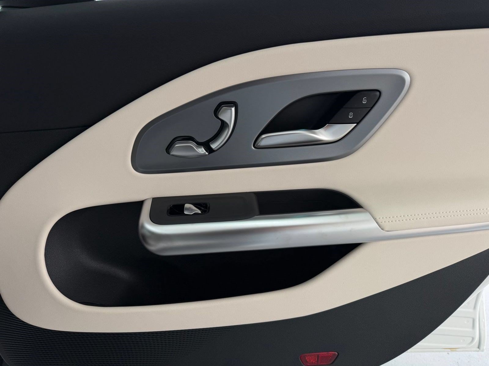 New 2027 Mercedes-Benz CLA 250+ image 27