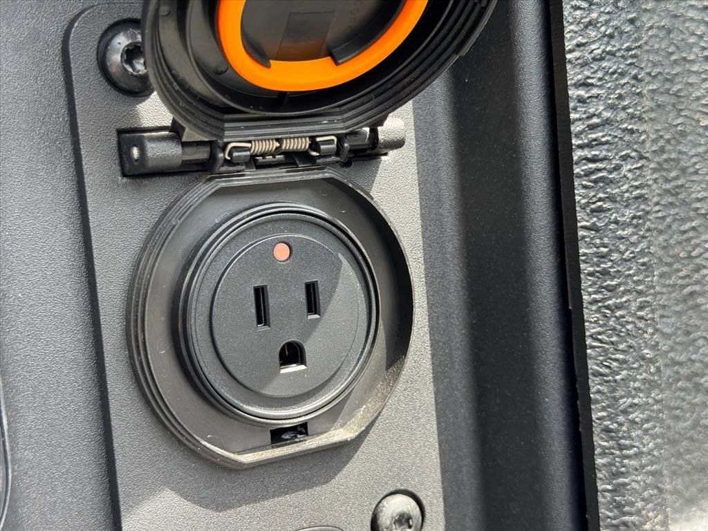 Used 2024 Ford Maverick Tremor w/ Tremor Off-Road Package image 11