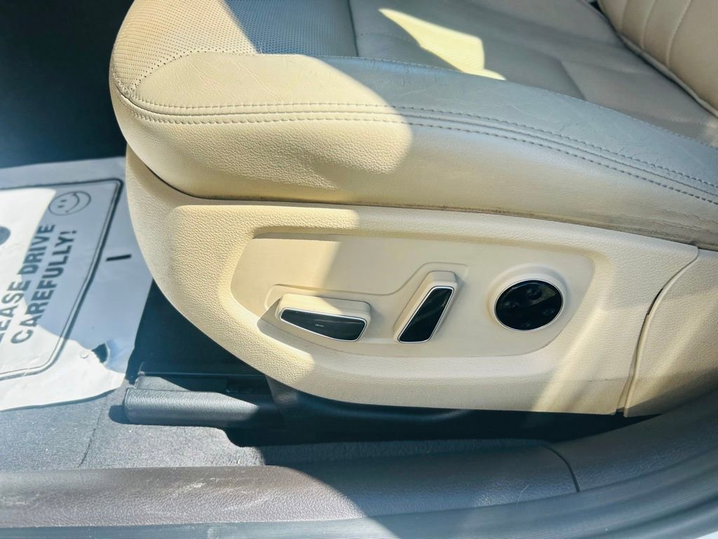 Used 2015 Hyundai Genesis 3.8 image 19