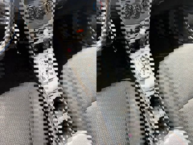 Used 2010 Toyota Corolla image 16