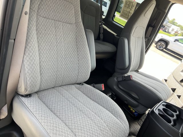 Certified 2024 Chevrolet Express 2500 Extended RWD image 28