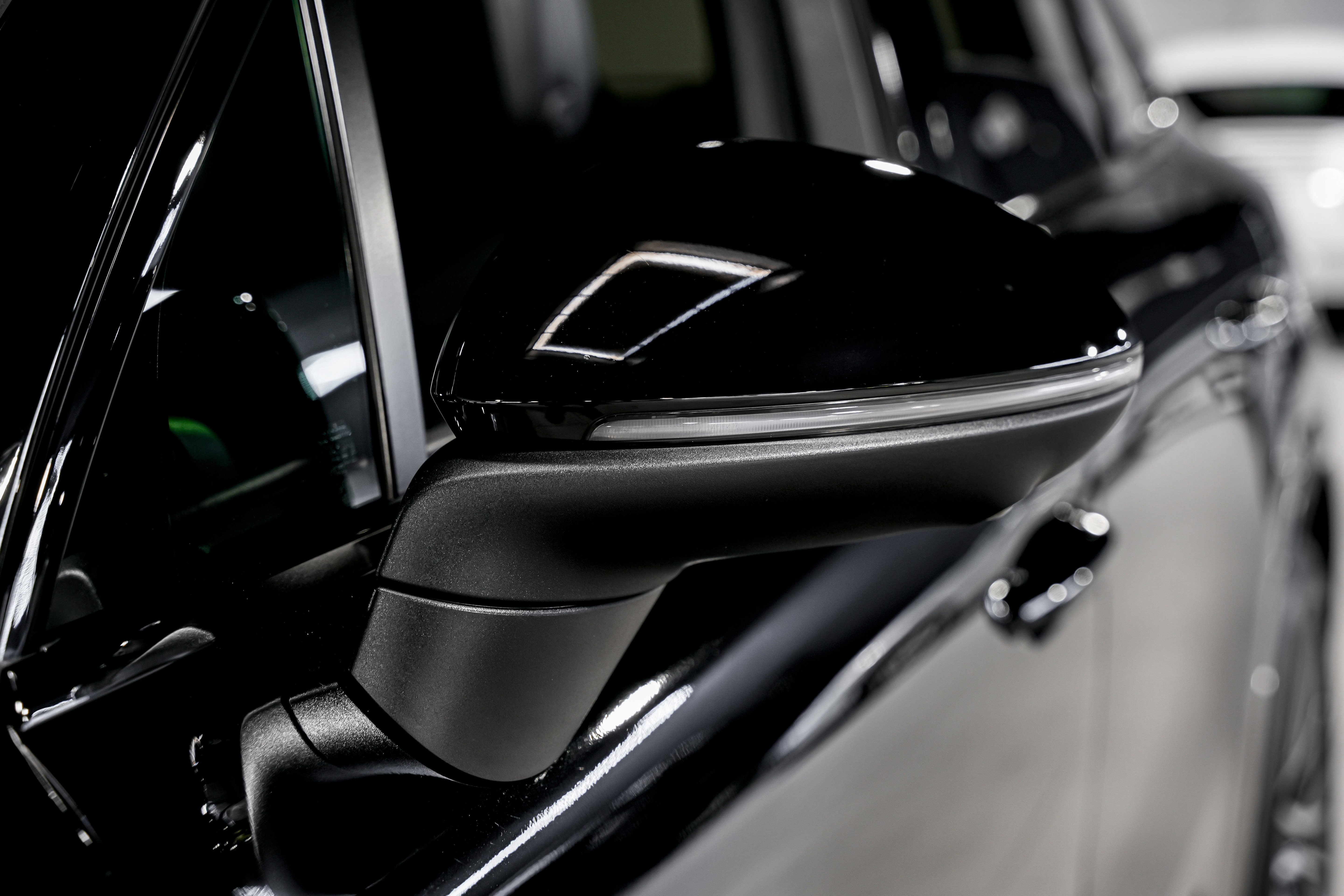 Used 2022 Porsche Cayenne S image 35