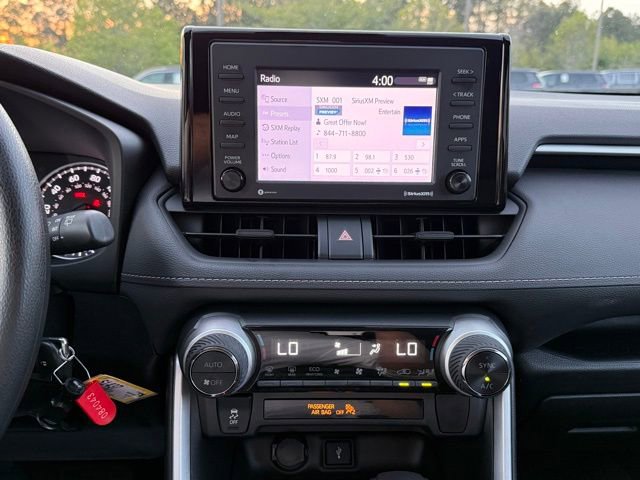 Used 2021 Toyota RAV4 LE AWD/4WD image 19