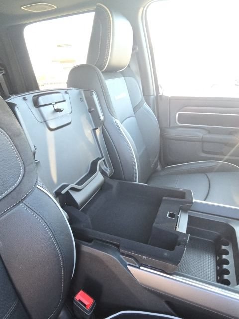 New 2027 RAM 3500 Laramie AWD/4WD image 34