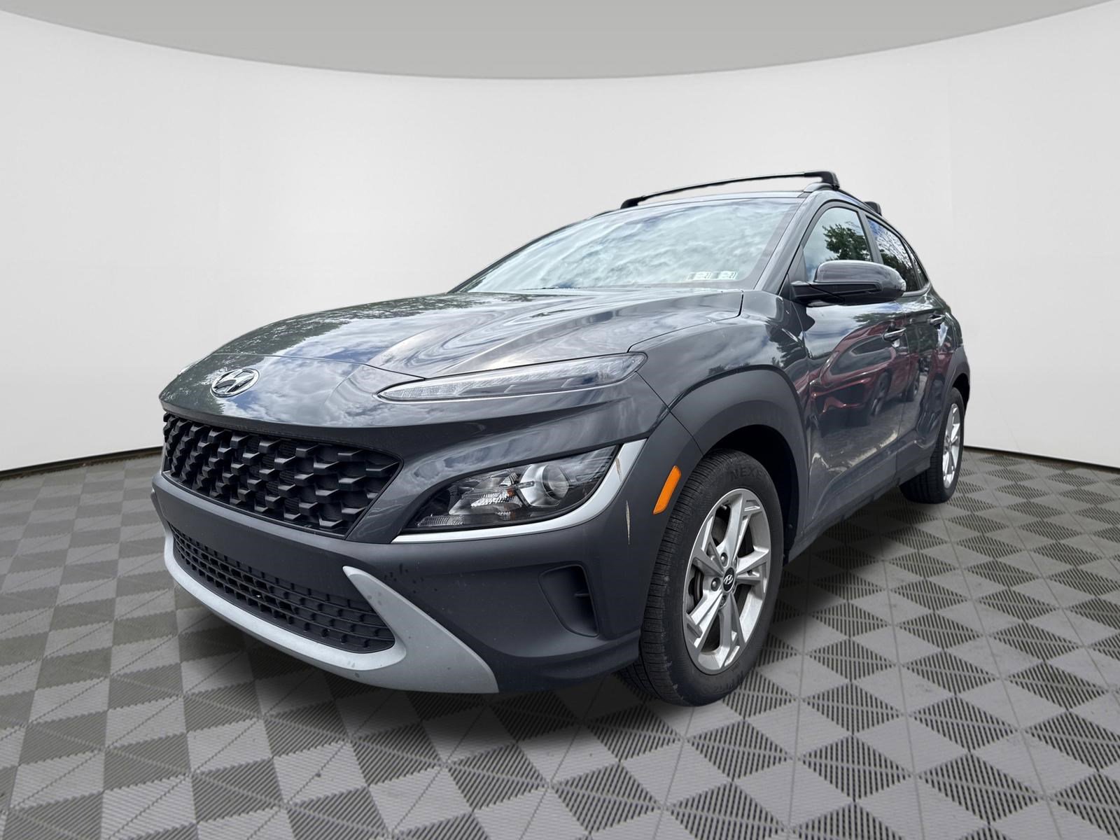 Certified 2023 Hyundai Kona SEL AWD/4WD image 3