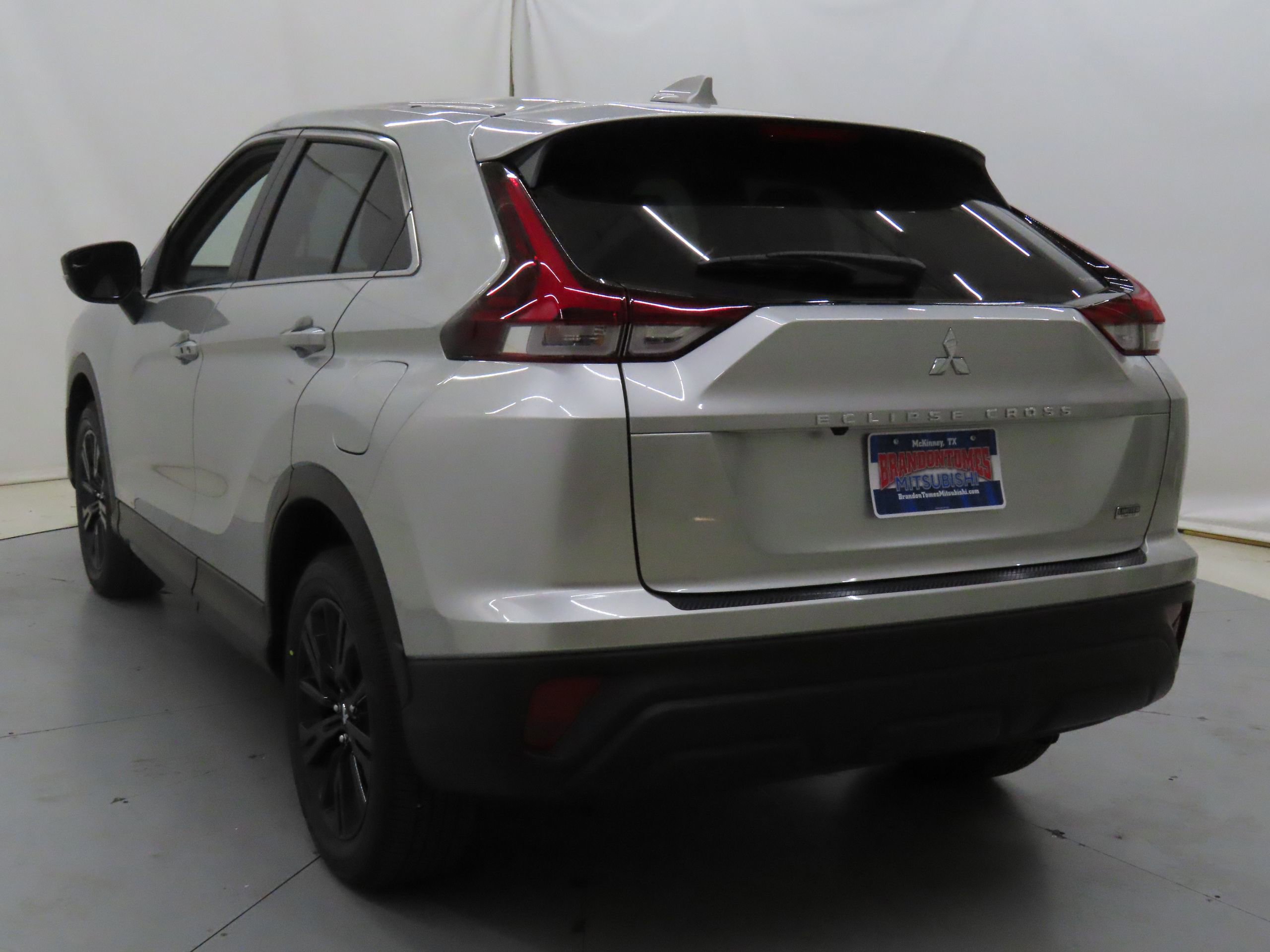 New 2025 Mitsubishi Eclipse Cross LE image 5