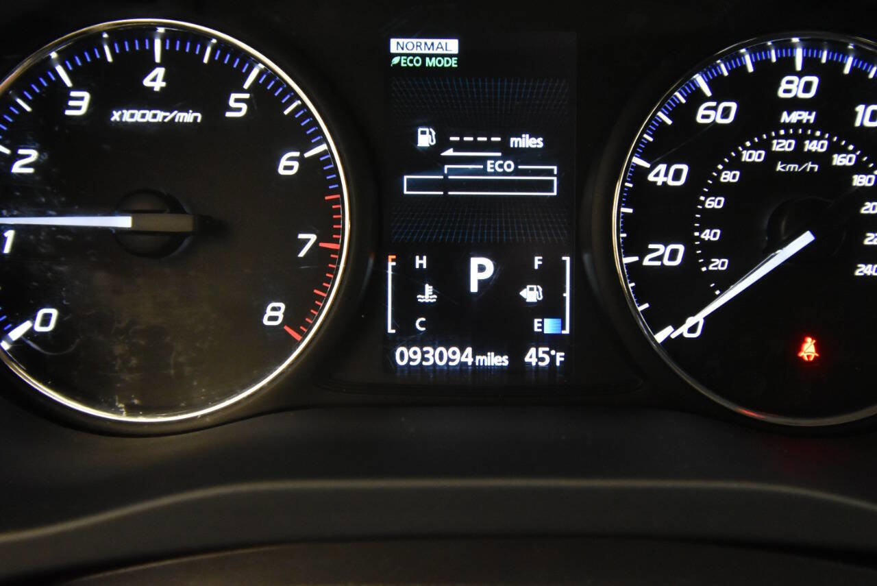 Used 2016 Mitsubishi Outlander ES image 27