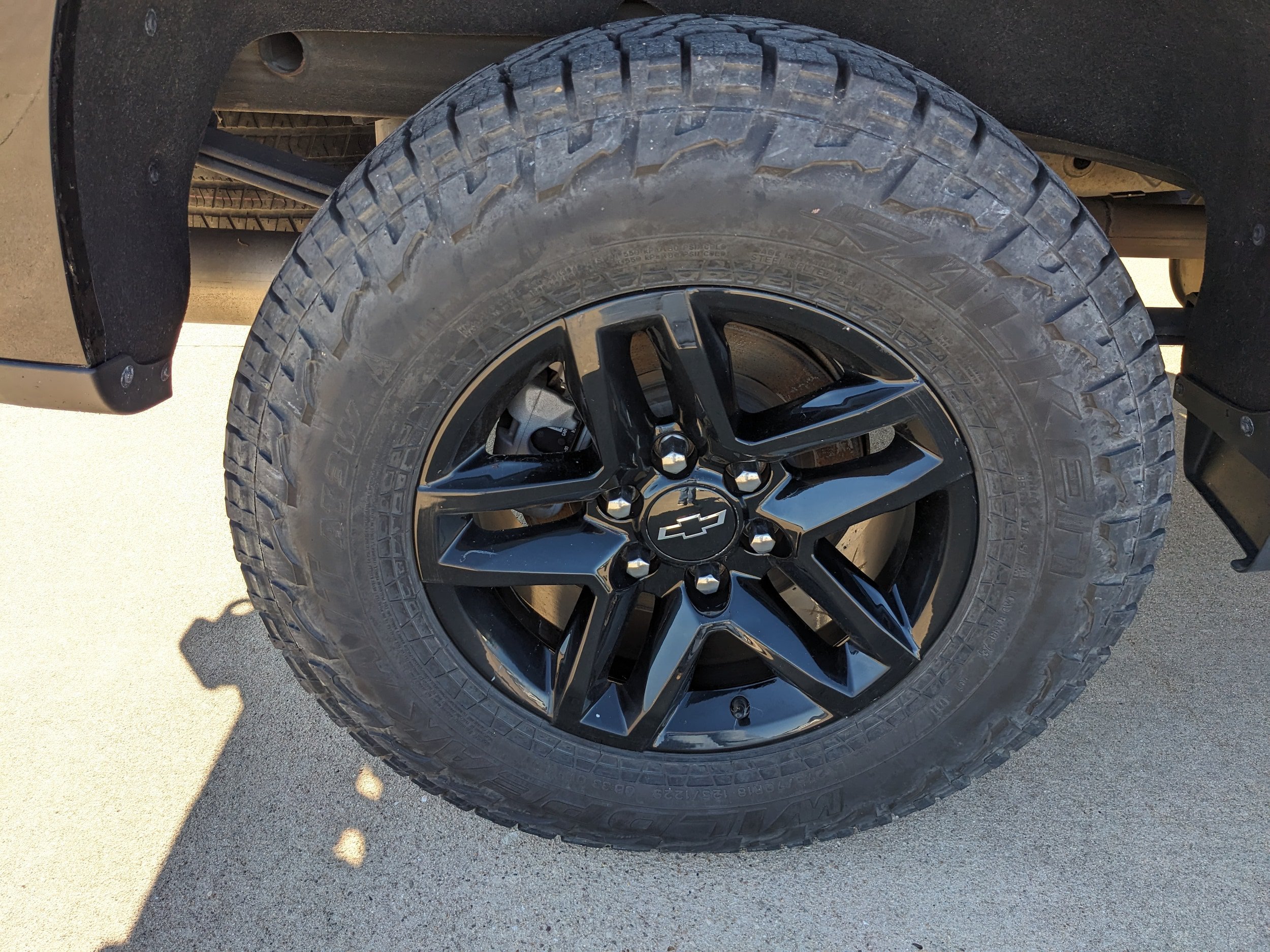 Used 2021 Chevrolet Silverado 1500 LT Trail Boss w/ Convenience Package II AWD/4WD image 9