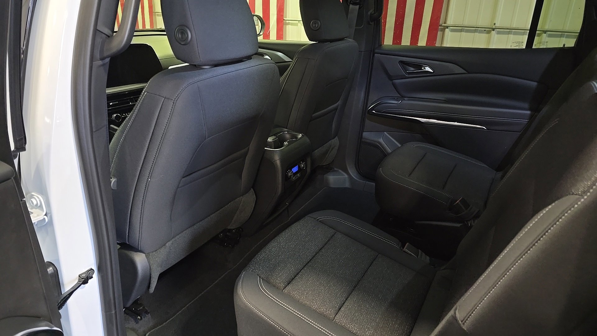 New 2026 Chevrolet Traverse LT image 11