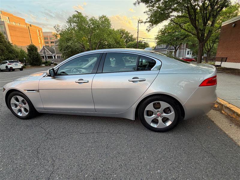 Used 2017 Jaguar XE Premium AWD/4WD image 13