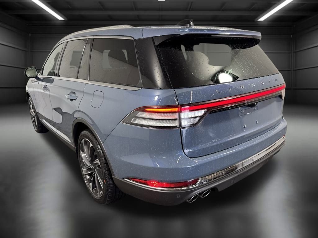 New 2026 Lincoln Aviator Reserve image 3