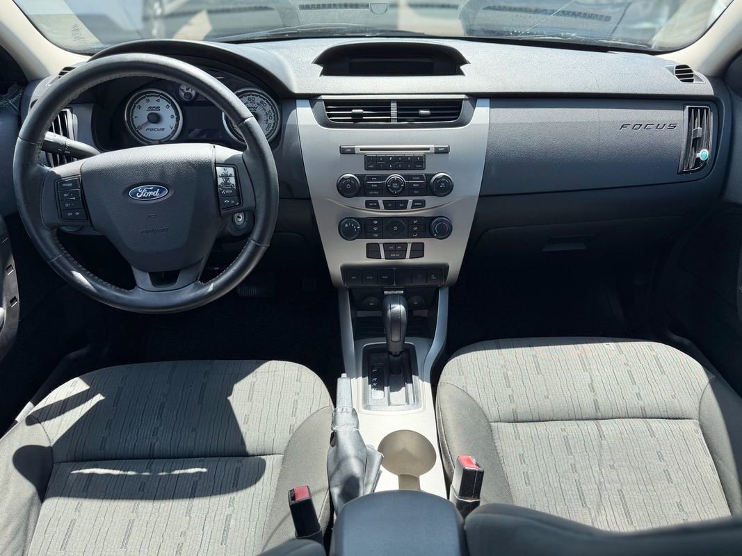 Used 2008 Ford Focus SE FWD image 11
