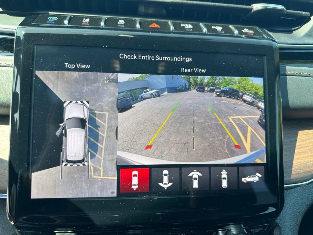 Used 2023 Jeep Grand Cherokee Summit image 22