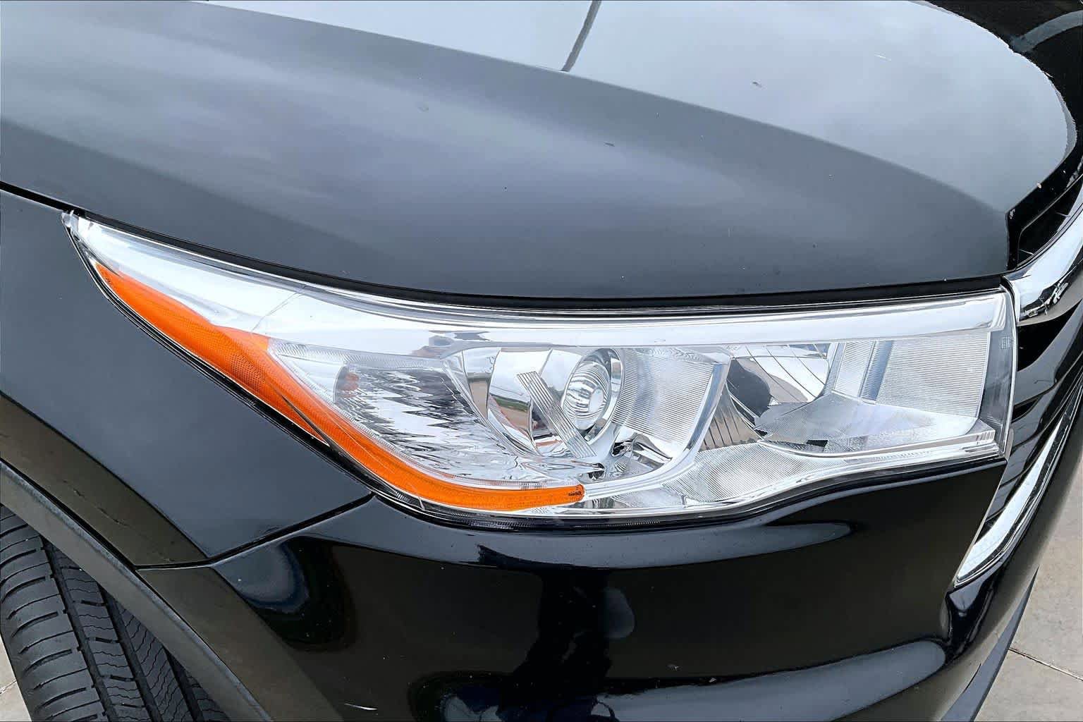 Used 2015 Toyota Highlander XLE AWD/4WD image 28