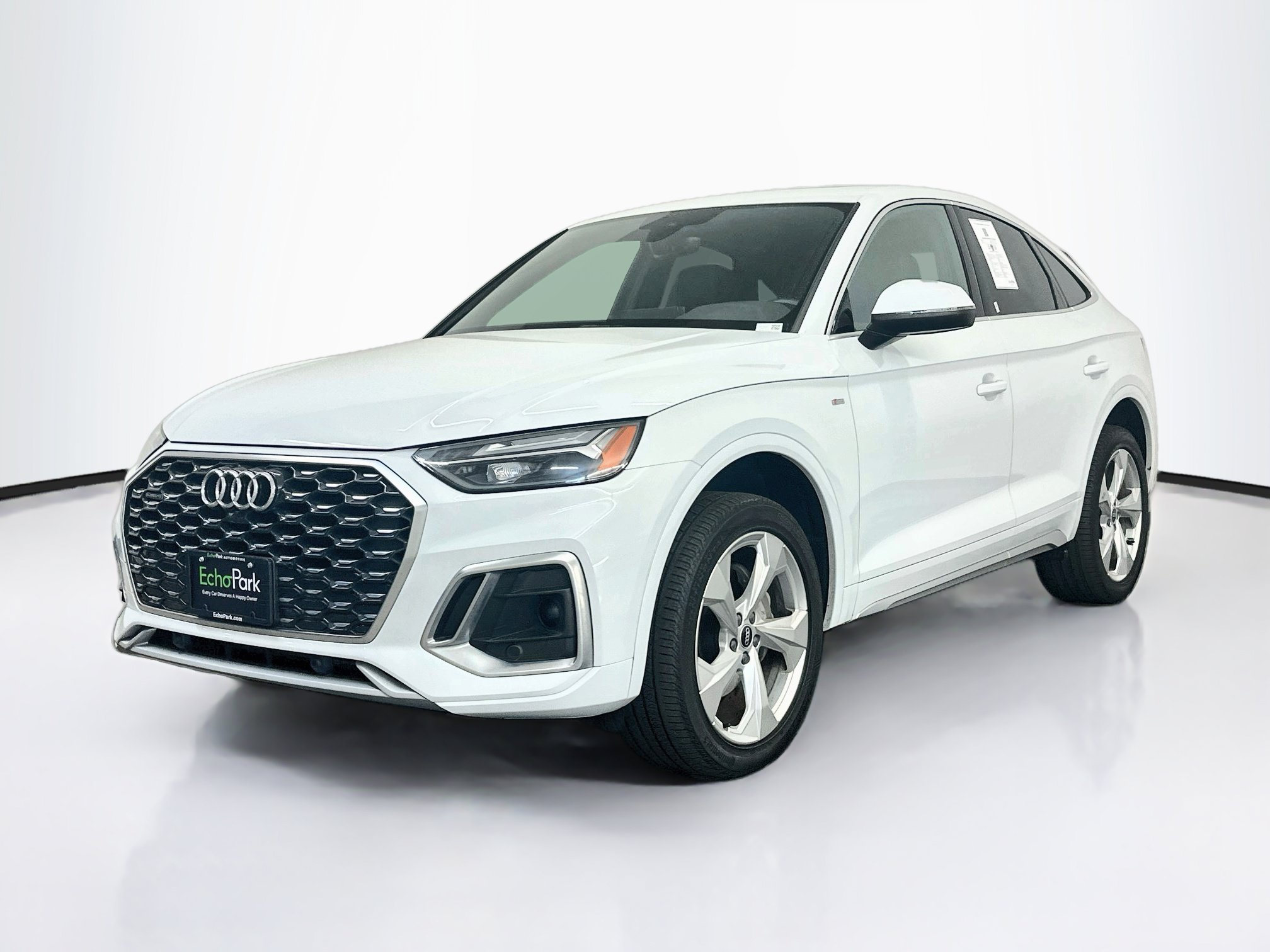 Used 2023 Audi Q5 2.0T Premium w/ Convenience Package AWD/4WD image 3