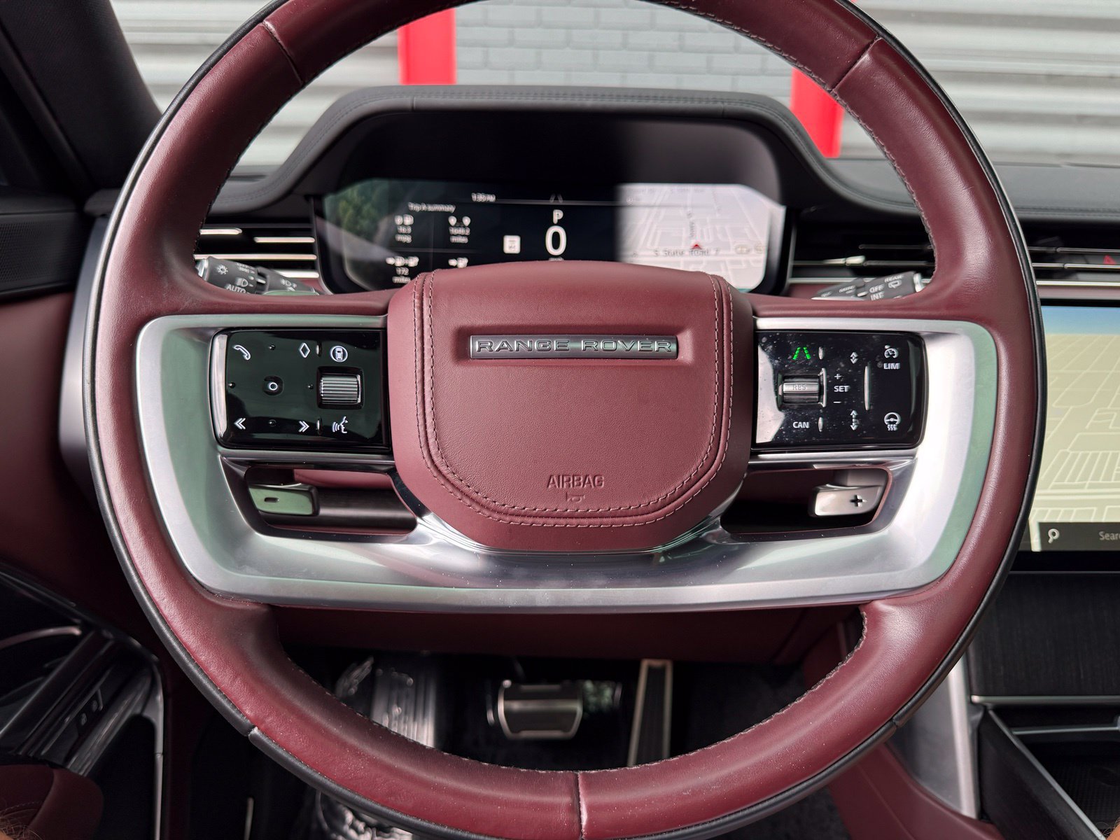 Used 2025 Land Rover Range Rover SE AWD/4WD image 44