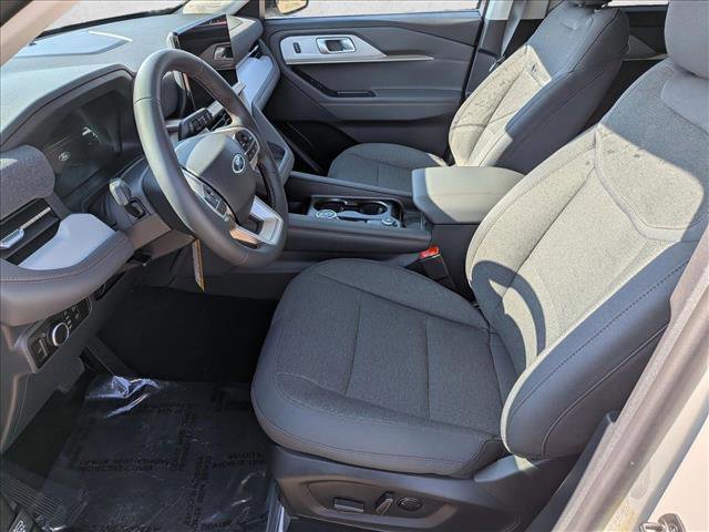 New 2026 Ford Explorer Active image 4