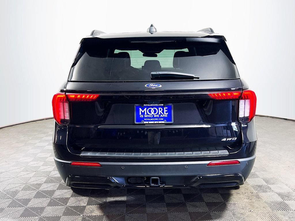 Used 2025 Ford Explorer ST-Line w/ ST-Line Street Pack AWD/4WD image 6