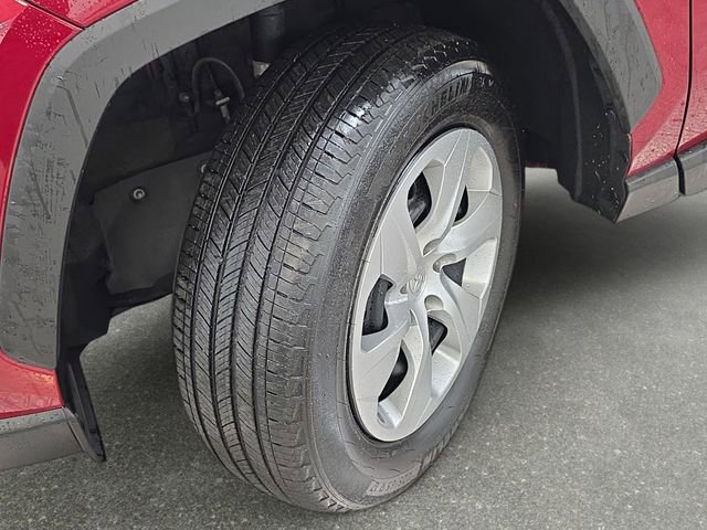Certified 2023 Toyota RAV4 LE AWD/4WD image 26