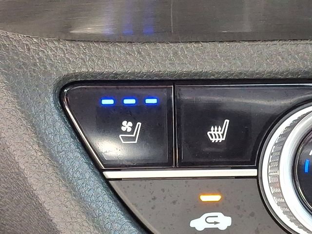 Certified 2025 Acura ADX A-Spec image 24