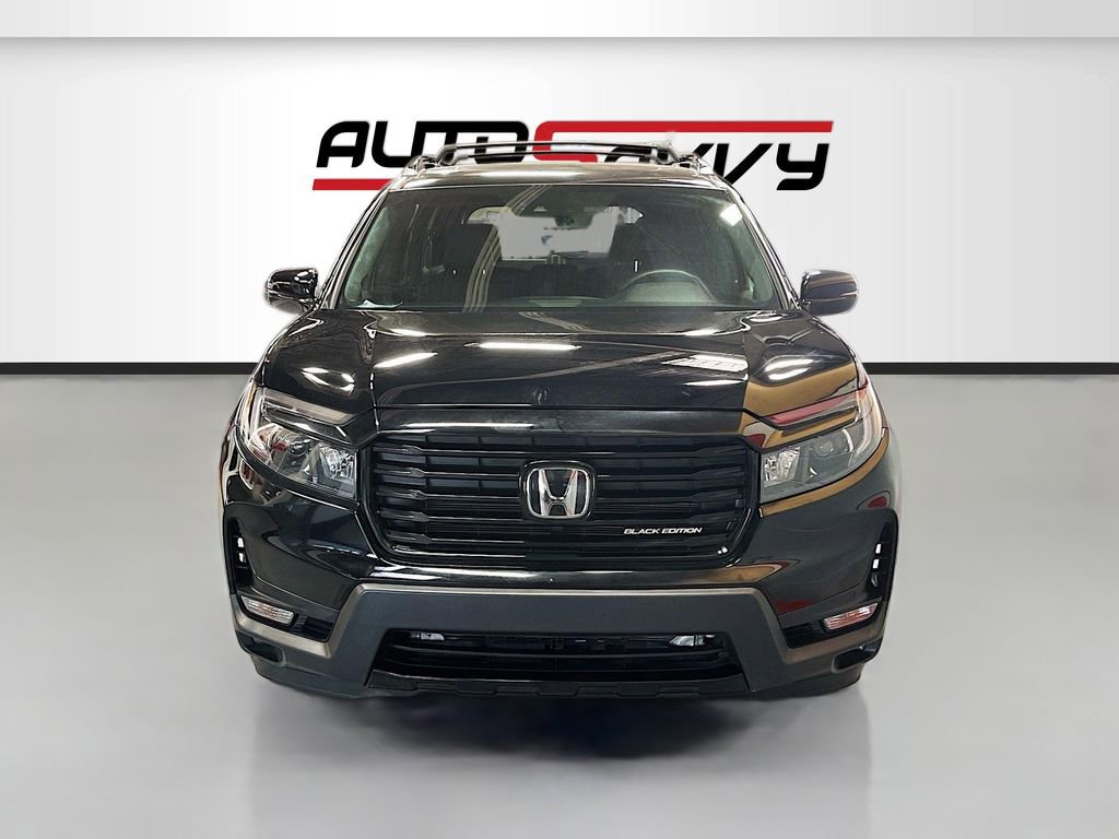 Used 2025 Honda Passport Black Edition image 2