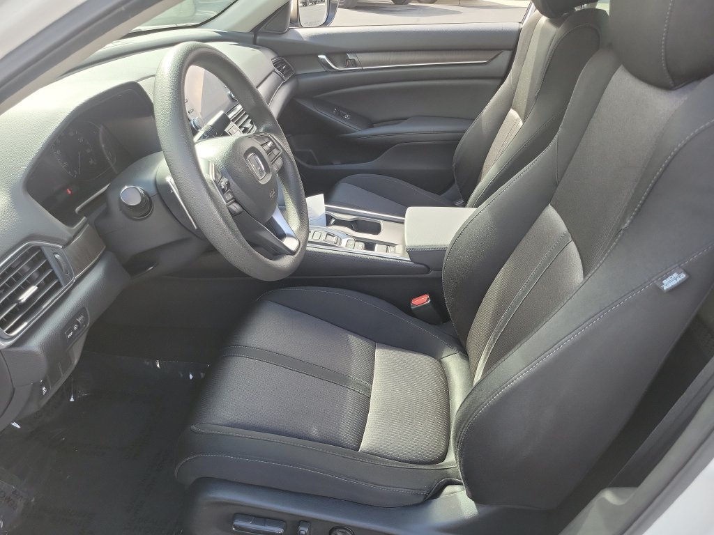 Used 2019 Honda Accord EX image 18